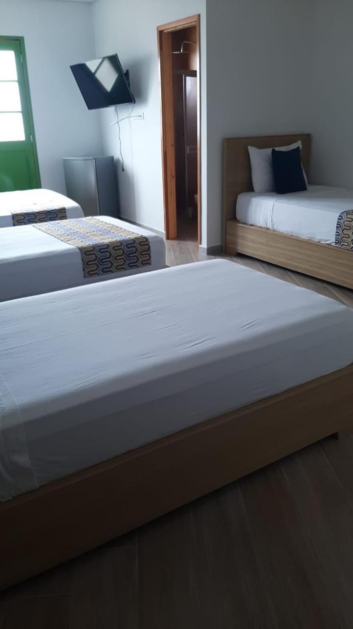 Alto Verde Hotel Guatapé Exteriör bild